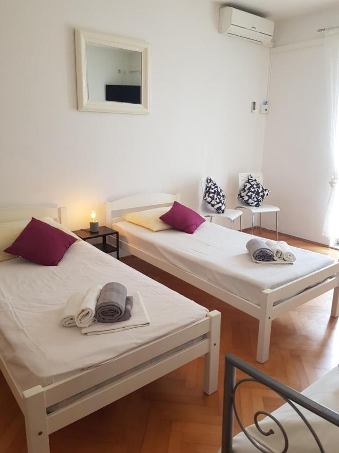אומיס Apartments Joko מראה חיצוני תמונה