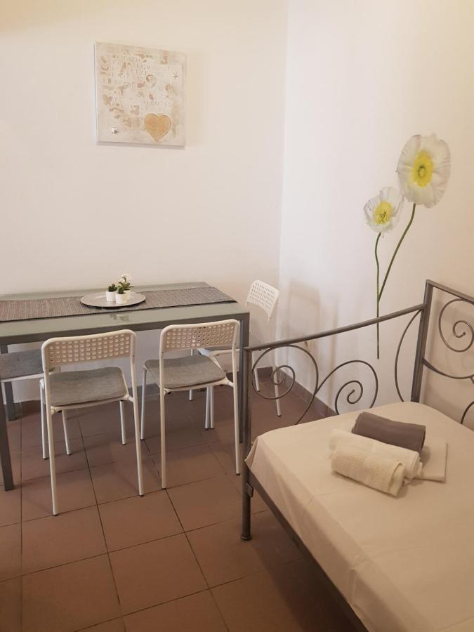 אומיס Apartments Joko מראה חיצוני תמונה
