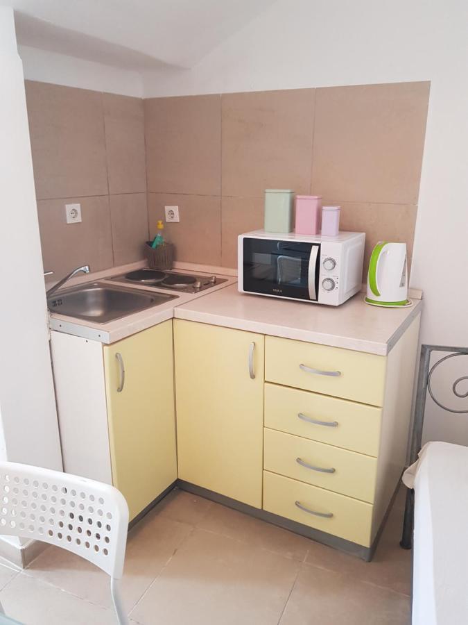 אומיס Apartments Joko מראה חיצוני תמונה