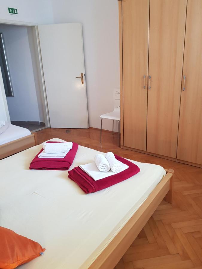 אומיס Apartments Joko מראה חיצוני תמונה