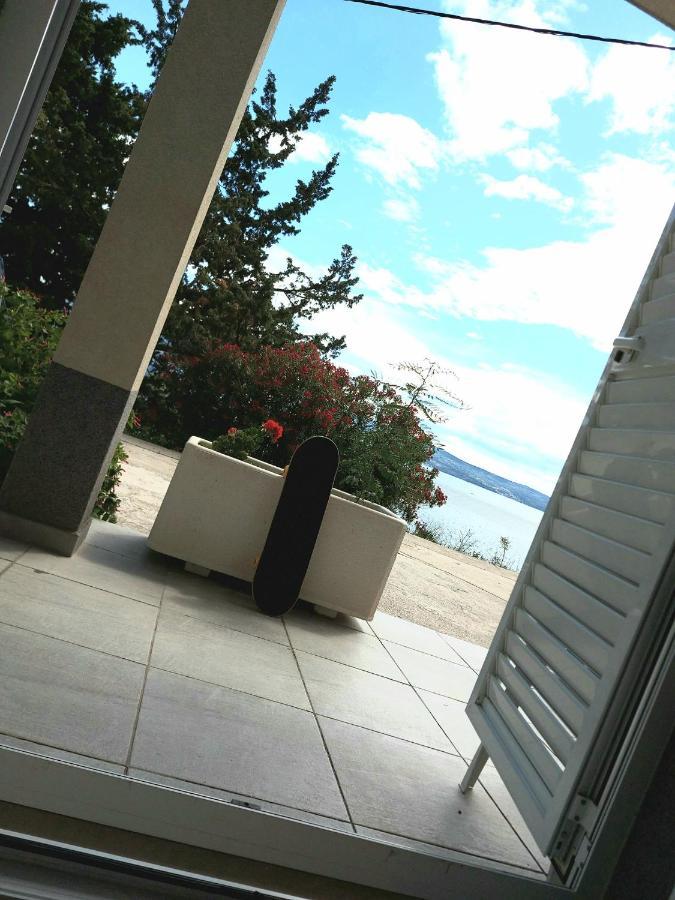 אומיס Apartments Joko מראה חיצוני תמונה