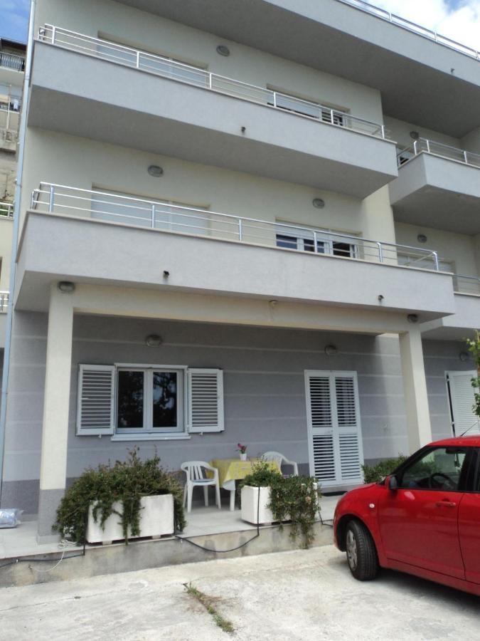 אומיס Apartments Joko מראה חיצוני תמונה